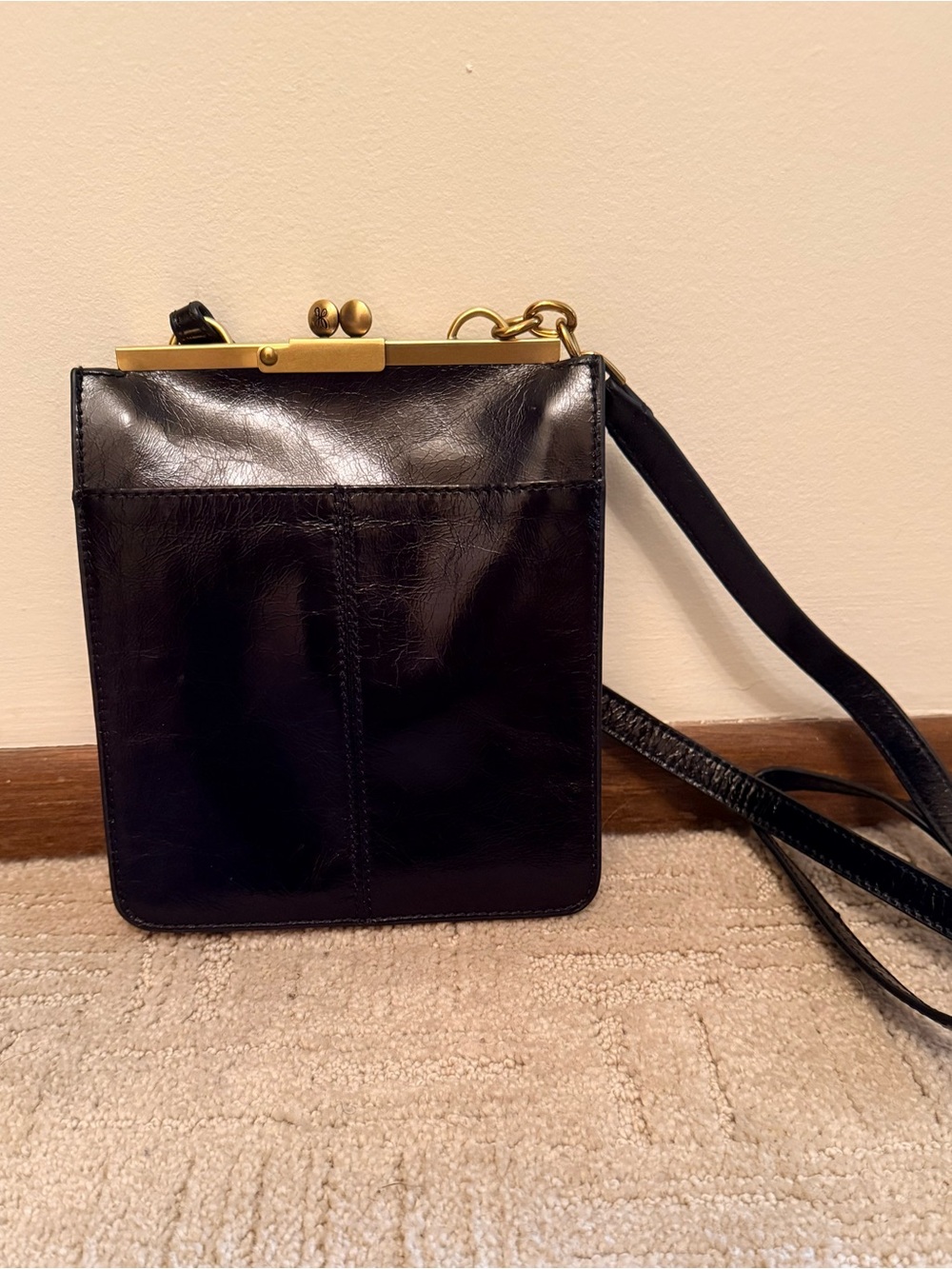 HOBO Classic Black Leather Crossbody Bag with Kiss-Lock Frame